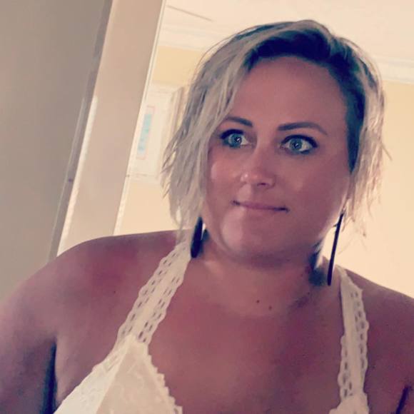 Meet your Posher, Caitlyn - Picture 1 of 1